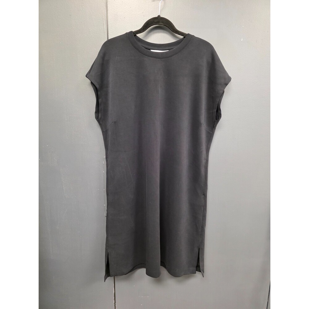 Cute little black dress 1021
